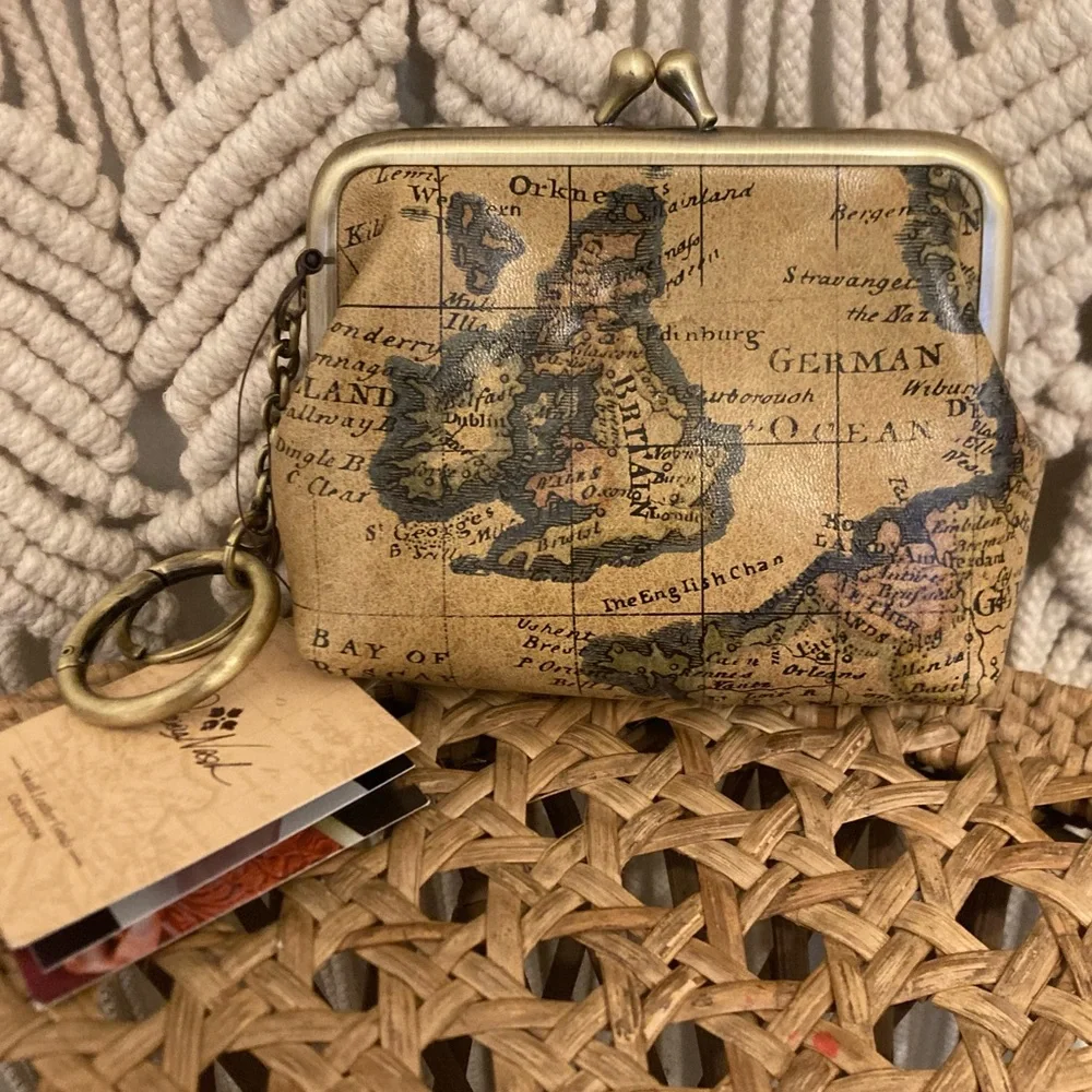 Patricia Nash Borse Coin Purse in European Map Print - Picture 1 of 8